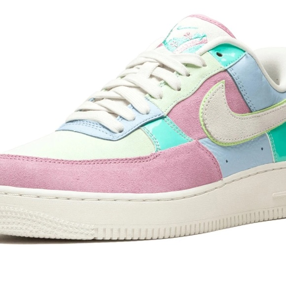 NWOT Nike Air Force 1 07 QS Easter - Picture 5 of 10